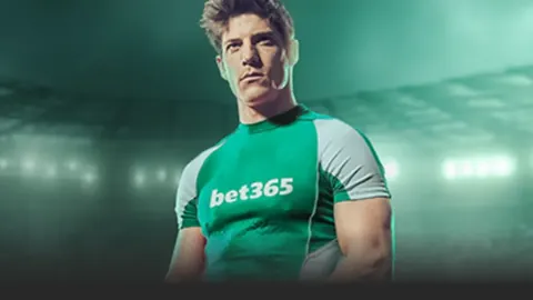 齐广璞摘得国际雪联自由式滑雪世界杯男子空中技巧赛赛季桂冠